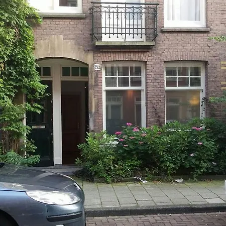 Apartment Pijp Rustenbug With Garden